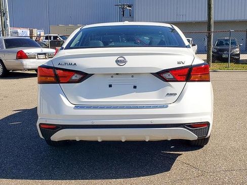 Used 2023 Nissan Altima 2.5 SV image 6