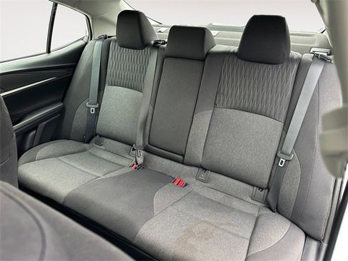 Used 2025 Toyota Camry LE image 13