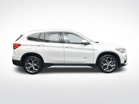 Used 2017 BMW X1 sDrive28i image 3