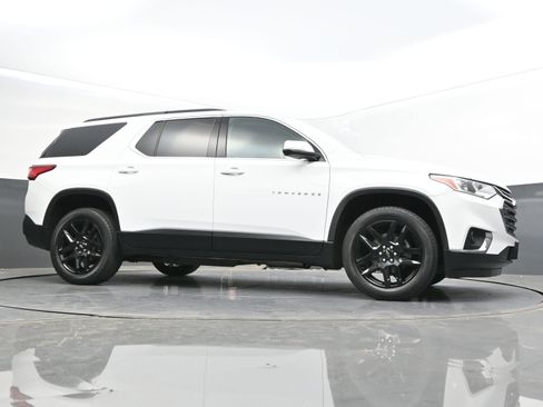 Used 2020 Chevrolet Traverse LT FWD image 43