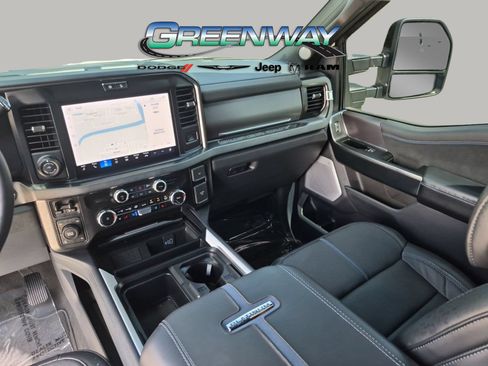 Used 2026 Ford F250 Platinum AWD/4WD image 11