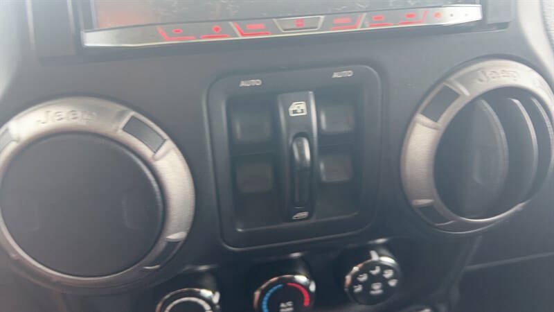 Used 2013 Jeep Wrangler Unlimited Sport AWD/4WD image 20