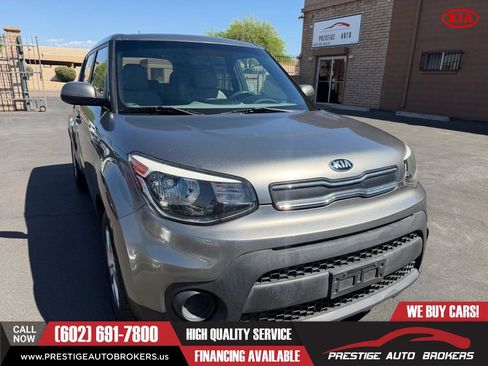 Used 2017 Kia Soul FWD image 13