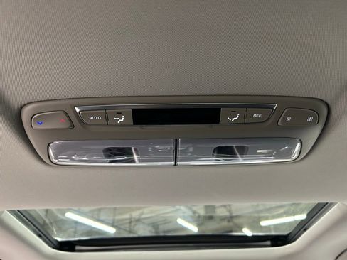 New 2025 Kia Telluride S image 26