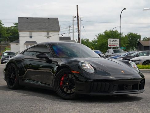 Used 2026 Porsche 911 Carrera GTS RWD image 27