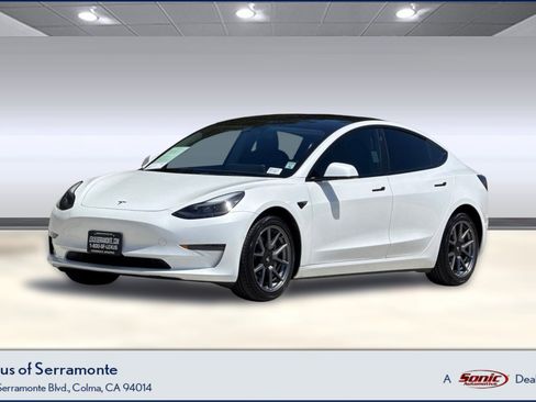 Used 2022 Tesla Model 3 Long Range AWD/4WD image 1