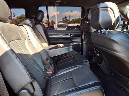 Used 2022 Jeep Wagoneer Series II image 25