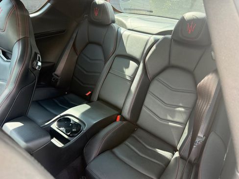 Used 2018 Maserati GranTurismo Sport RWD image 38