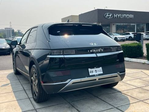 Certified 2024 Hyundai Ioniq 5 SEL AWD/4WD image 9