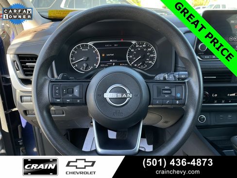 Used 2023 Nissan Rogue SV image 16