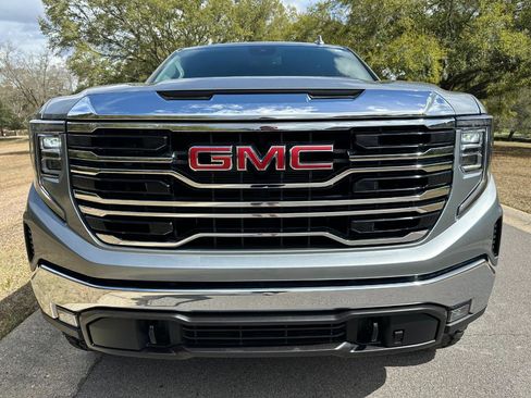 Used 2025 GMC Sierra 1500 SLT w/ SLT Premium Package image 2