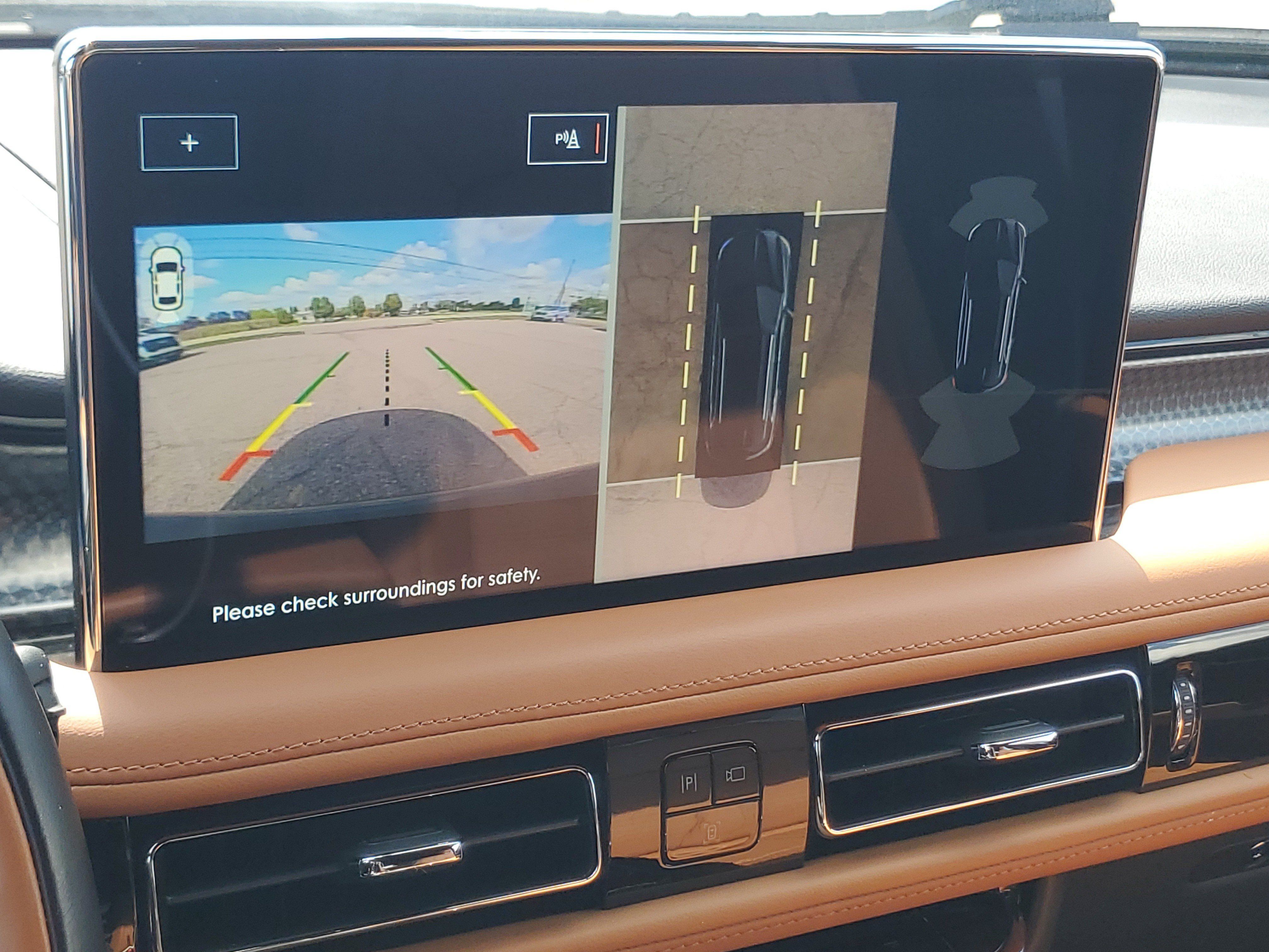 Certified 2023 Lincoln Nautilus Black Label w/ Class II Trailer Tow Package AWD/4WD image 17