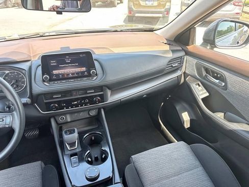 Certified 2023 Nissan Rogue SV AWD/4WD image 18