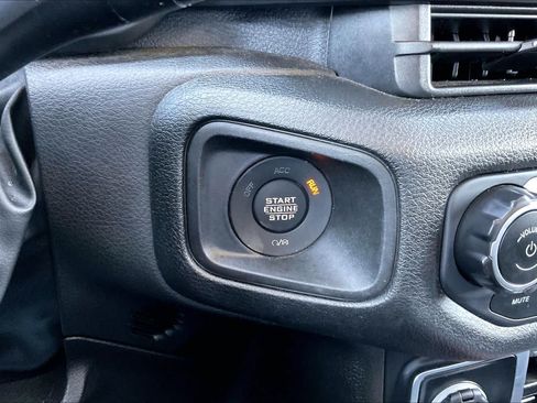 Used 2025 Jeep Wrangler Unlimited Sport AWD/4WD image 33