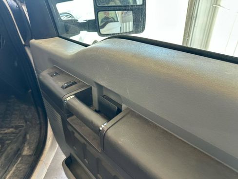 Used 2011 Ford F250 XL w/ PWR Equipment Group RWD image 15