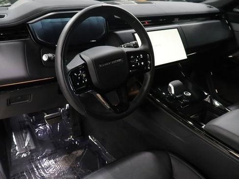 Used 2025 Land Rover Range Rover Sport Dynamic SE AWD/4WD image 10