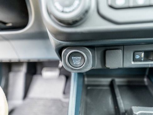 New 2026 Ford Maverick Lariat w/ Black Appearance Package image 32