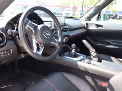 Used 2016 MAZDA MX-5 Miata Grand Touring image 13