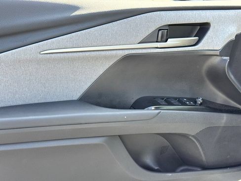 Used 2025 Toyota Camry LE w/ Convenience Package FWD image 17