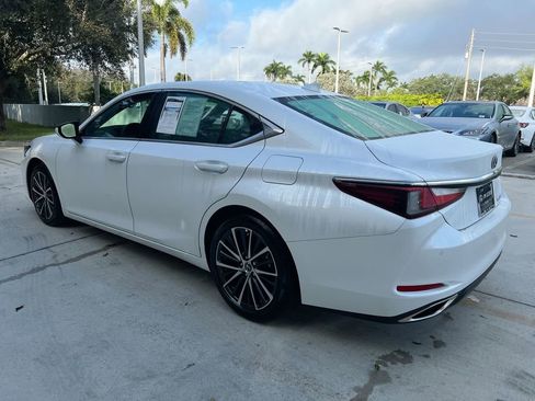 Certified 2025 Lexus ES 350 w/ Premium Package image 5