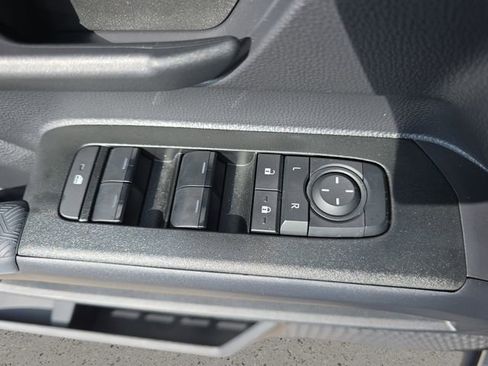 Used 2025 Toyota 4Runner SR5 RWD image 29
