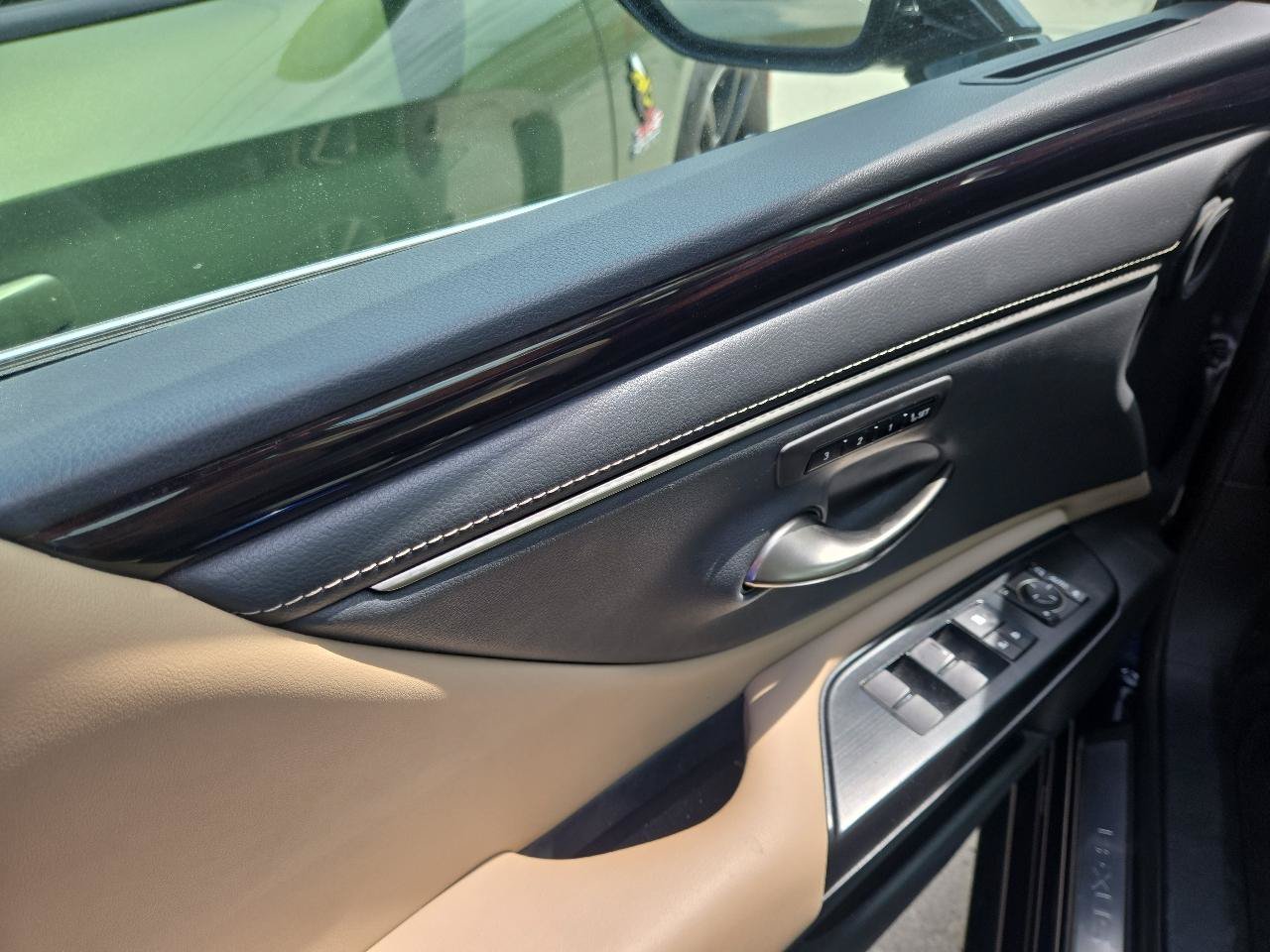 Used 2020 Lexus ES 350 w/ Premium Package FWD image 28