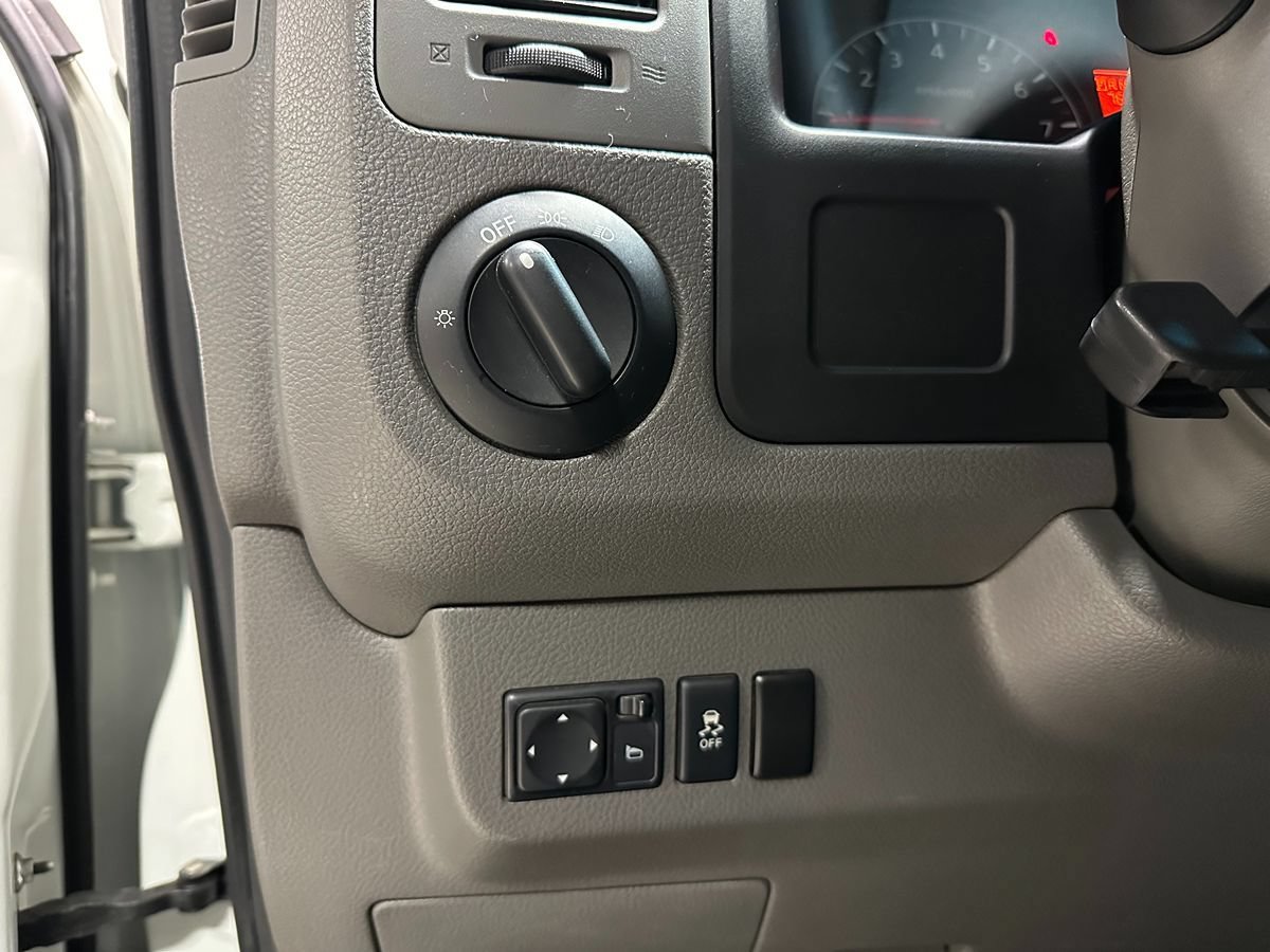 Used 2017 Nissan NV 2500 SV w/ Technology Package RWD image 27