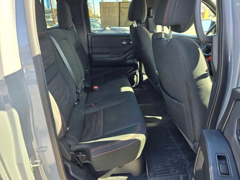 Used 2023 Nissan Frontier PRO-4X w/ Technology Package image 12