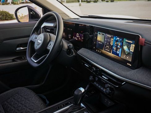 New 2026 Nissan Kicks SV image 20