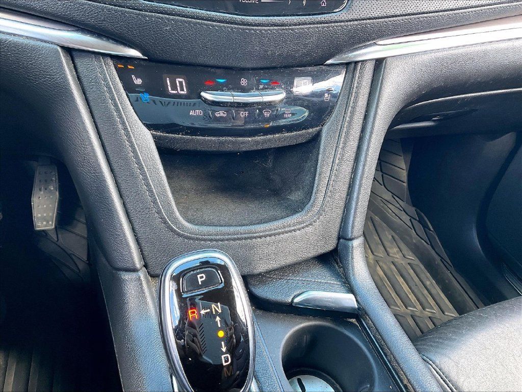 Used 2018 Cadillac XT5 Premium Luxury AWD/4WD image 25