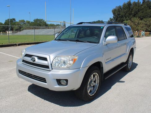 Used 2008 Toyota 4Runner Limited AWD/4WD image 1