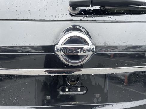 Used 2016 Nissan Rogue SV w/ SV Premium Package image 23