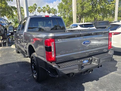 Used 2024 Ford F250 Lariat w/ Lariat Ultimate Package image 3