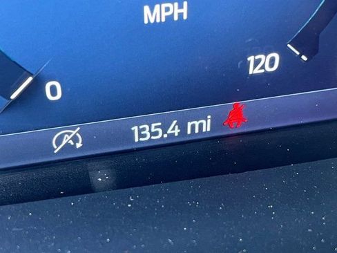 New 2025 Ford F150 Lariat w/ Equipment Group 502A High image 4