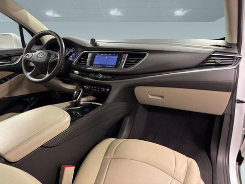 Used 2020 Buick Enclave Essence FWD image 27