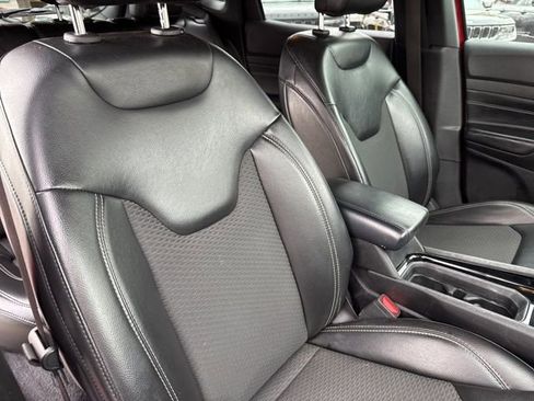 Certified 2023 Jeep Compass Altitude image 27