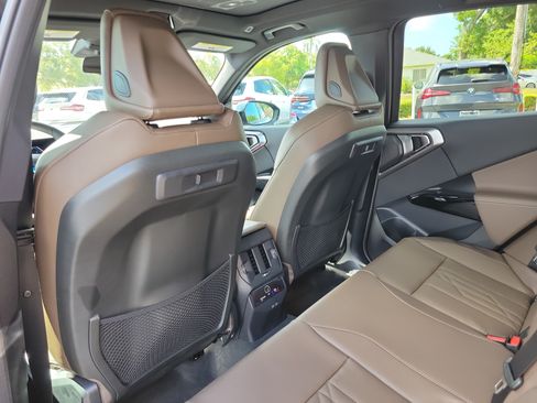 New 2026 BMW X3 xDrive30i w/ M Sport Package AWD/4WD image 9