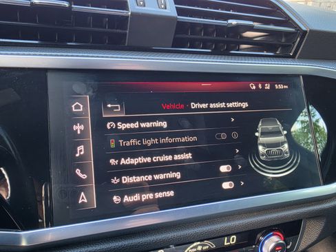 Used 2020 Audi Q3 2.0T Premium Plus w/ Premium Plus Package AWD/4WD image 41