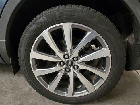 Used 2019 Lincoln Nautilus Select AWD/4WD image 18