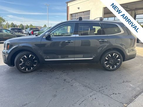 Used 2024 Kia Telluride SX Prestige w/ Towing Package AWD/4WD image 4