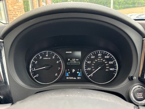 Used 2015 Mitsubishi Outlander SE AWD/4WD image 22