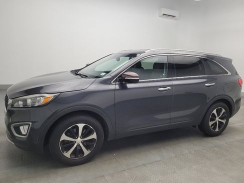 Used 2017 Kia Sorento EX w/ EX V6 Premium Package FWD image 2