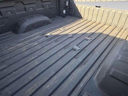 Used 2022 GMC Sierra 2500 AT4 w/ Gooseneck/5TH Wheel Package image 6