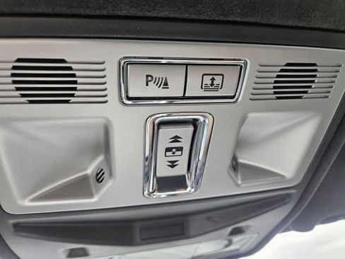 Used 2013 Jaguar XF R-S image 41