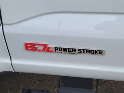 New 2026 Ford F250 Lariat w/ Black Appearance Package image 13