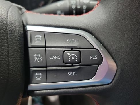 Used 2026 Jeep Compass Trailhawk AWD/4WD image 41