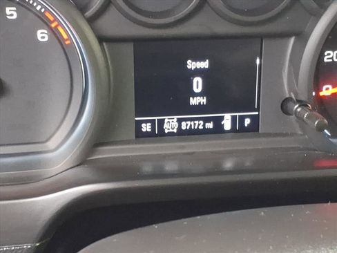 Used 2019 Chevrolet Silverado 1500 Custom Trail Boss w/ Custom Convenience Package image 9