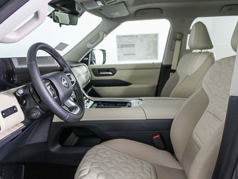 New 2026 Nissan Armada Platinum image 19