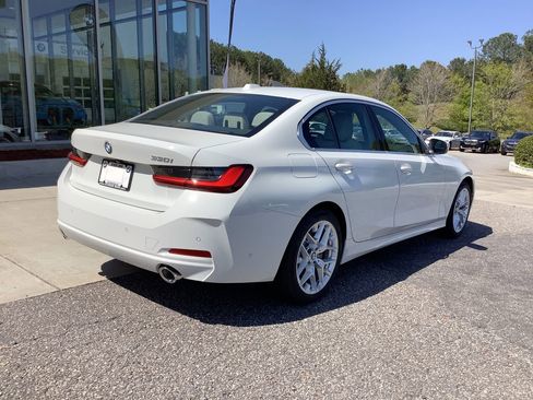 Certified 2025 BMW 330i Sedan w/ Premium Package image 8
