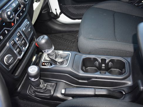 Used 2021 Jeep Wrangler Unlimited Sport AWD/4WD image 20